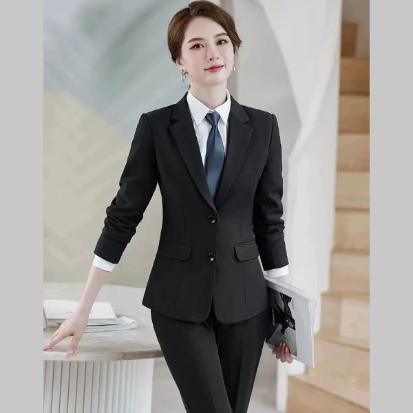 WOMEN sUIT